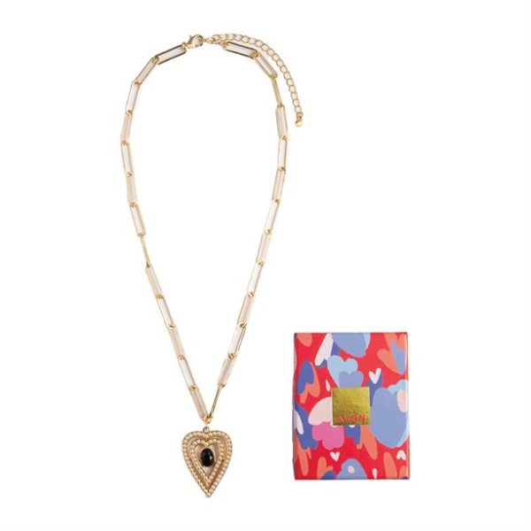 Avon Pia Heart Necklace